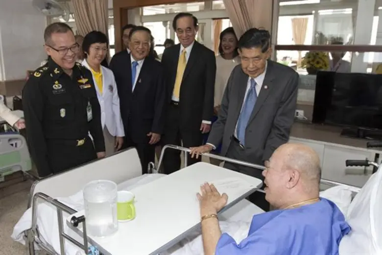 ดร.อมร จันทรสมบูรณ์ กรรมการธนาคาร หม่อมเจ...