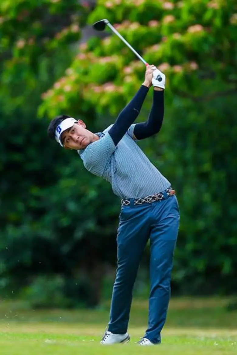 วินธัย วิวัฒน์สนิทชัย และ ฐิติพัส เล็ม ทำ...