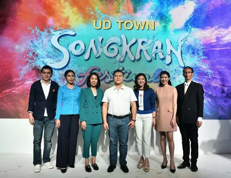 นายธนกร วีรชาติยานุกูล ประธานเจ้าหน้าที่บ...