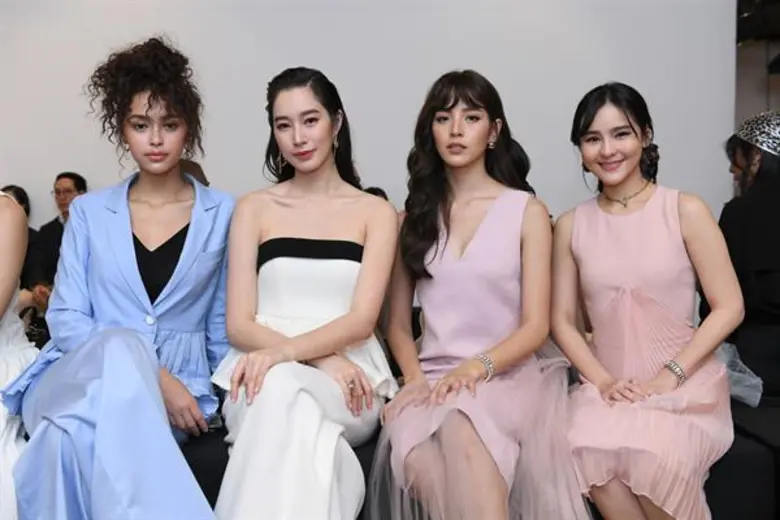 ครบรอบ 12 ปี Vickteerut ดาราชั้นนำร่วมแสดงความยินดีคับคั่ง