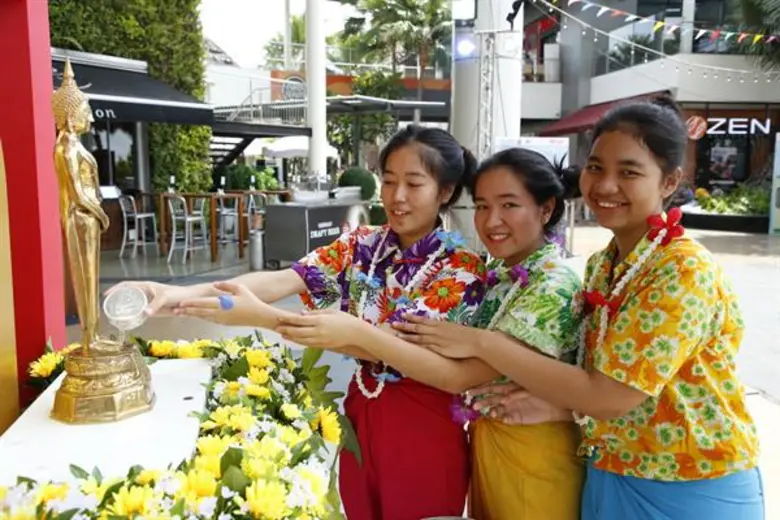 ศูนย์การค้าเมกาบางนา สืบสานวัฒนธรรมไทยร่วมสมัยจัดงาน “เมกา สงกรานต์: สนุกร่วมสมัย เก๋ไก๋แบบไทยสไตล์” ระหว่างวันที่ 12-16 เมษายน 2562