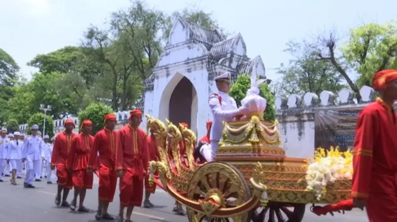 ภาพข่าว: สนพ.ลพบุรี สำนักงานฯ ร่วมประกอบพิธีพลีกรรมตักน้ำศักดิ์สิทธิ์จังหวัดลพบุรี
