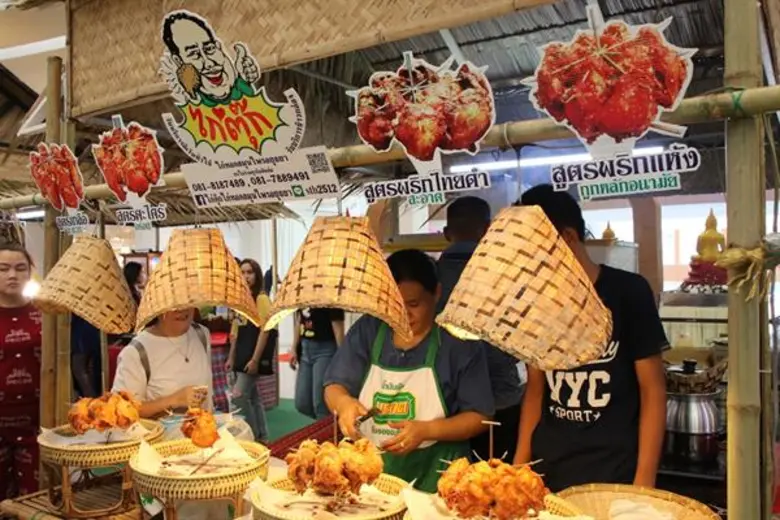 เริ่มต้นขึ้นแล้วกับงาน "สงกรานต์ลั่นทุ่ง"...