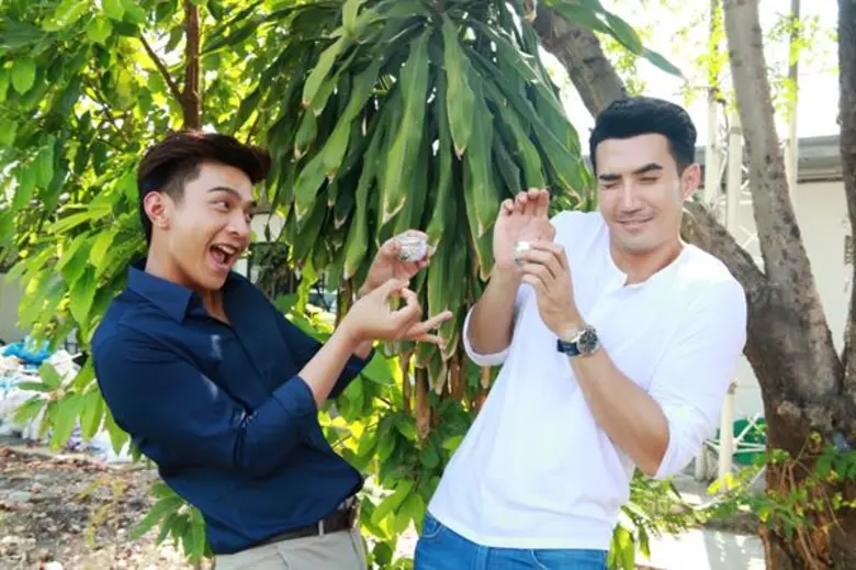 “บิ๊กเอ็ม-โหน” ชวนเล่นสงกรานต์ปลอดภัย สไตล์ “เพลงรักเพลงปืน”