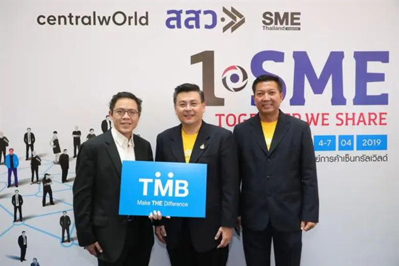 ดร.รุจิกร ภาวสุทธิไพศิฐ (ซ้ายสุด) หัวหน้า...