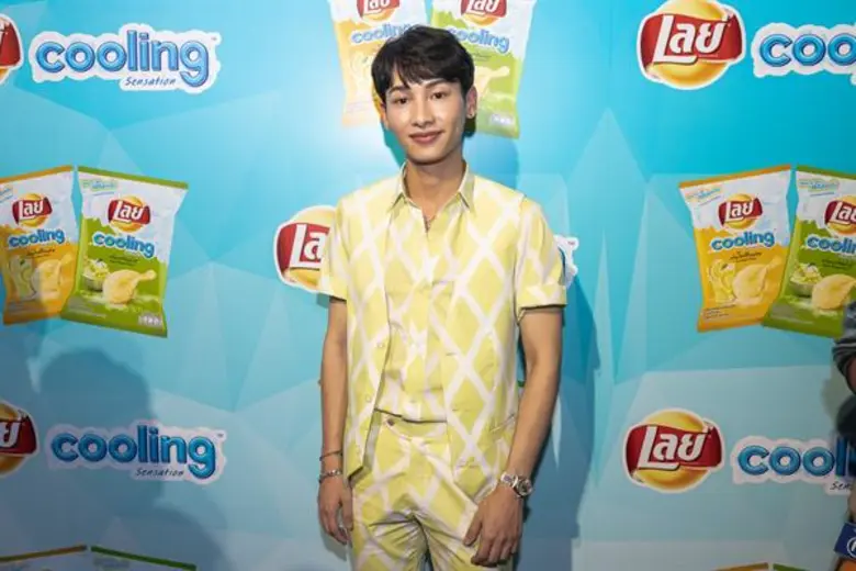 “ใหม่ ดาวิกา” คว้าพรีเซนเตอร์ “เลย์” ร่วมเปิดตัวนวัตกรรมสุดล้ำ “เลย์ คูลลิ่ง” ครั้งแรก! กับมันฝรั่งทอดกรอบที่ให้ความเย็นสดชื่น