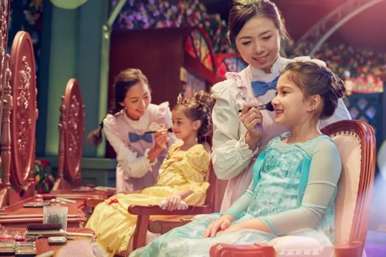 สาดความสดชื่น! ฮ่องกง ดิสนีย์แลนด์ เปิดตัว “ทอย สตอรี่ และผองเพื่อนพิกซาร์ ซัมเมอร์ สแปลช”