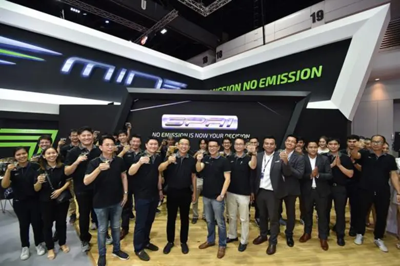 นายสมโภชน์ อาหุนัย ประธานเจ้าหน้าที่บริหา...