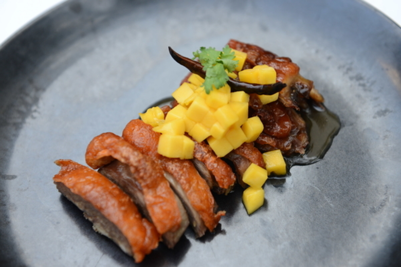 ห้องอาหารจินเจอร์ โรงแรมฮอลิเดย์ อินน์ กร...