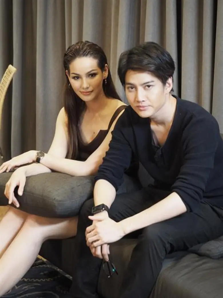 “ดารัณ” เขิน !! ใส่จริตเต็มพิกัดยั่ว “กอล์ฟ” ในซีรีส์แฟนตาซี “รสริน ล่าแวมไพร์”