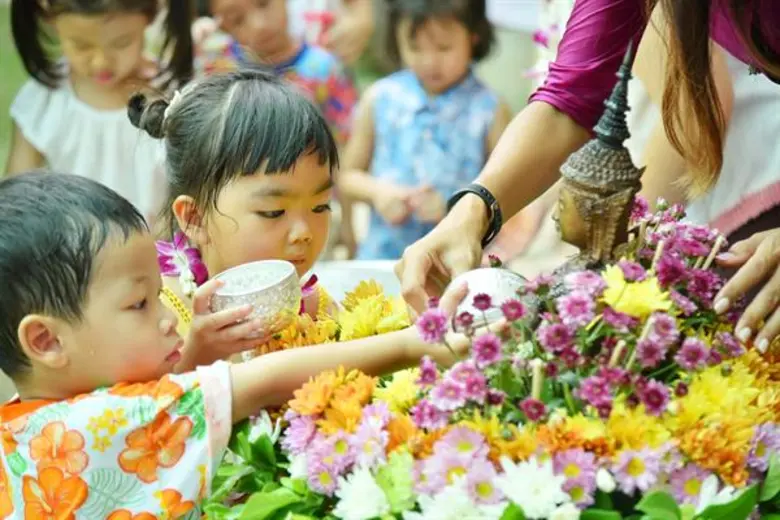 ไทยอินเตอร์เนชั่นแนลสกูล ฉลองปีใหม่ไทย เรียน รู้ เล่นสงกรานต์ย้อนวิถีวัฒนธรรมไทย