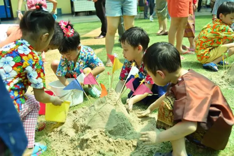 ไทยอินเตอร์เนชั่นแนลสกูล ฉลองปีใหม่ไทย เรียน รู้ เล่นสงกรานต์ย้อนวิถีวัฒนธรรมไทย