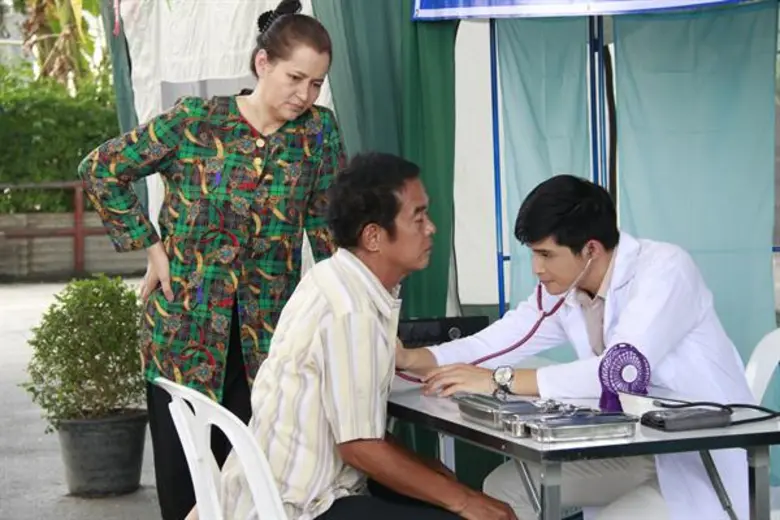 “ตูมตาม” รัก บท “หมออาสา”  ปลื้ม แม่คือไอดอล ด้านอาสาสมัคร