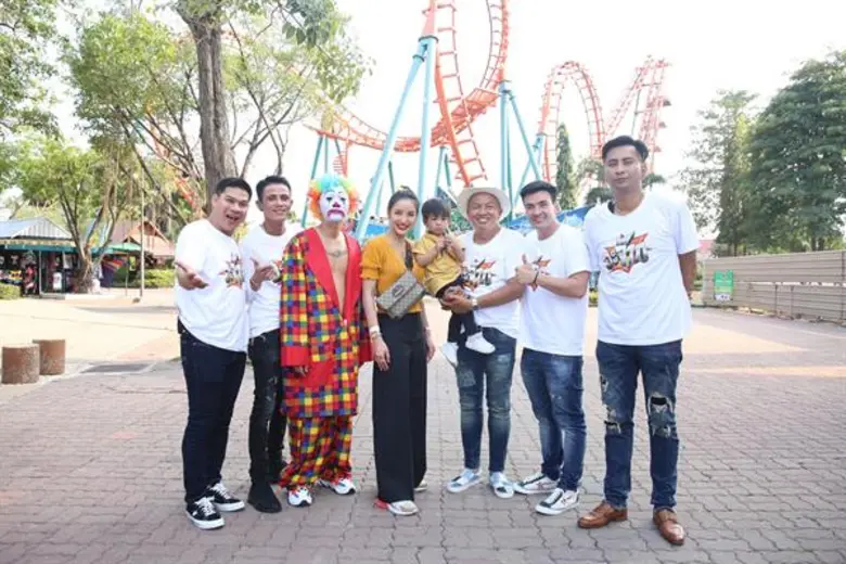 รายการ "อะจ๊าก" รายการวาไรตี้ทอล์คอารมณ์ด...