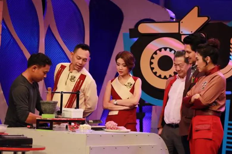 ทีวีไกด์: รายการ "รายการสมรภูมิไอเดีย" กูรูสมรฯ Challenge ผลิตสิ่งประดิษฐ์ที่ทำงานได้เจ๋งกว่ามนุษย์!!