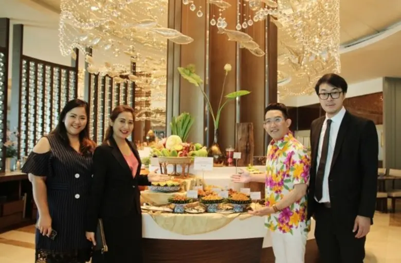 อาจารย์คฑา ชินบัญชร นักโหราศาสตร์ชื่อดังข...