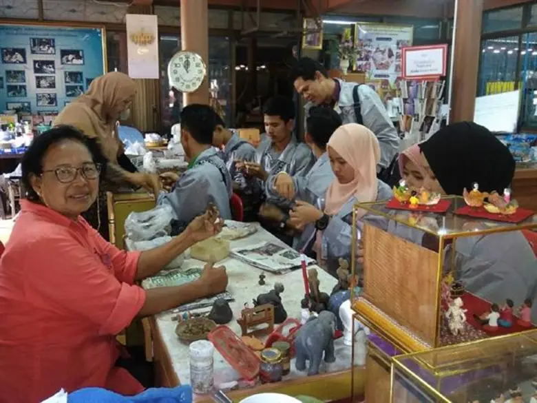 ไปรษณีย์ไทย ชวนเที่ยวเมืองรอง ที่ชุมชนบ้านบางเสด็จ จ.อ่างทอง สัมผัสชุมชนวิถีไทยที่คนรุ่นใหม่ต้องไปเห็นด้วยตาสักครั้งในชีวิต