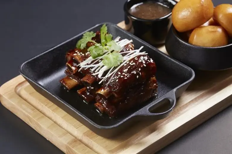 หากกล่าวถึง สุกี้ยากี้ระดับตำนานของร้านสุ...