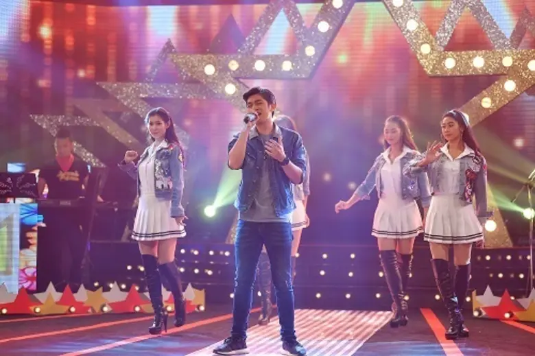 ทีวีไกด์: รายการ “ชุมทางดาวทอง” 'เบ็น ศรัณยู’สื่ออารมณ์อกหักผ่านเพลงฮิต ศุกร์นี้มีลุ้นร้องเพลง 2 นาทีได้เป็นศิลปิน! ออกอากาศเวลา 12.45-13.45 น. วันศุกร์ที่ 19 เมษายน 2562 ทางสถานีโทรทัศน์ช่อง 7 HD.