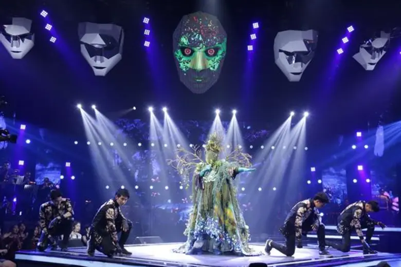 กระชากหน้ากากเกาะแก้วพิสดาร โดนใจวัยรุ่นยุค 90 เปิดเป็น “มิคกี้ ปิยะวัฒน์”