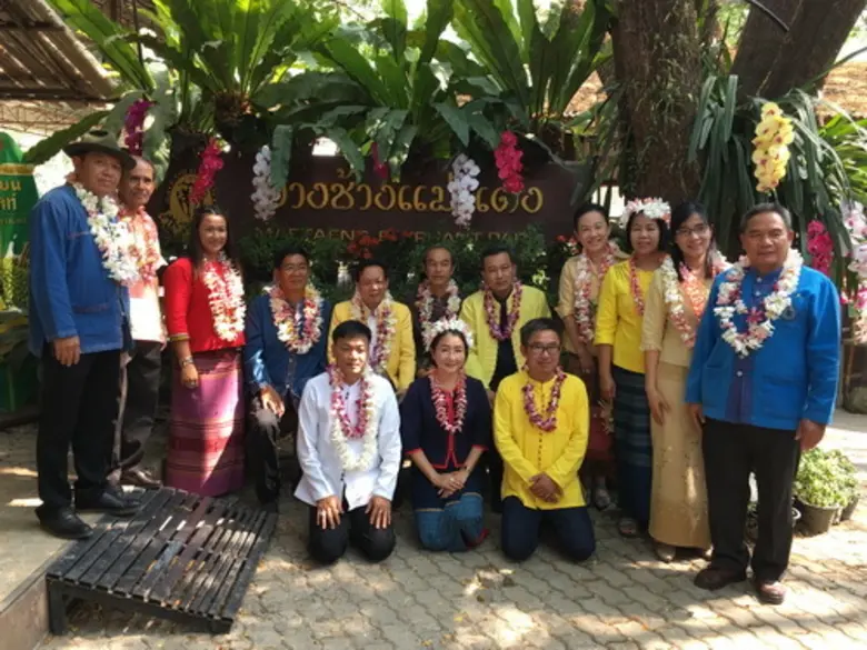 ชาวอำเภอแม่แตง ร่วมสืบสานป๋าเวณีปีใหม่เมือง สระเกล้าดำหัวผู้สูงอายุที่ปางช้างแม่แตง