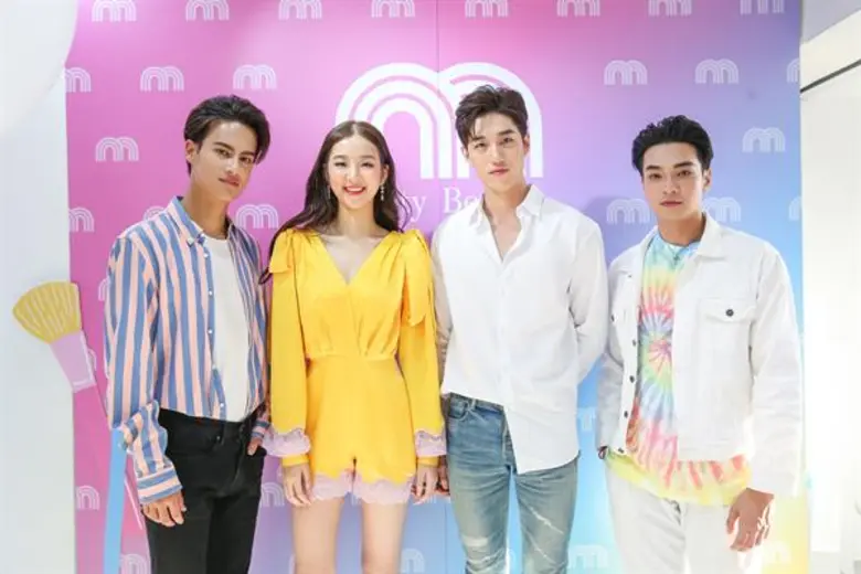 MULTY BEAUTY จัดงานครั้งยิ่งใหญ่ ฉลองเปิดสาขาใหม่สยามสแควร์ ซอย 5 แหล่งช็อปปิ้งเครื่องสำอางวัยรุ่น สไตล์เกาหลีที่กำลังมาแรงในขณะนี้ ตอบโจทย์นักช็อปสายเกาอย่างแท้จริง