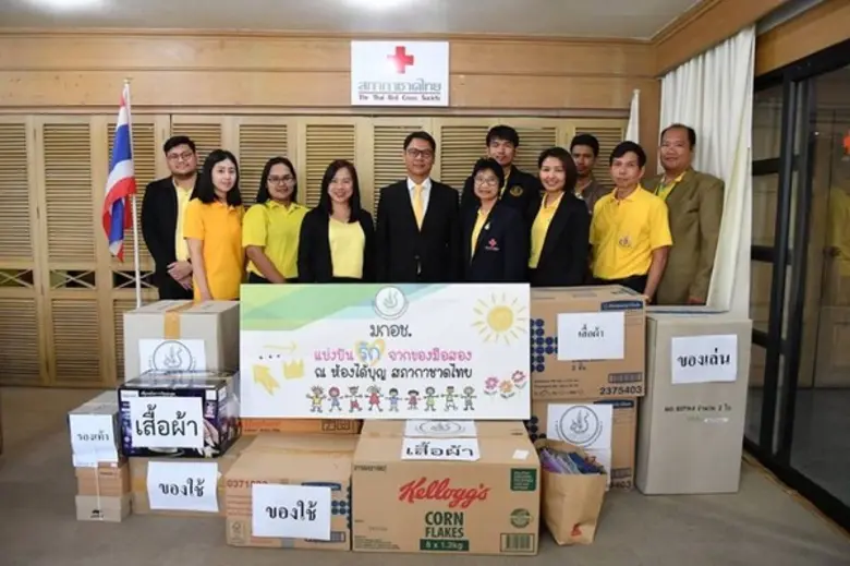 นายกฤษ อุตตมะเวทิน เลขานุการกรม พร้อมด้วย นางสาวชนช...