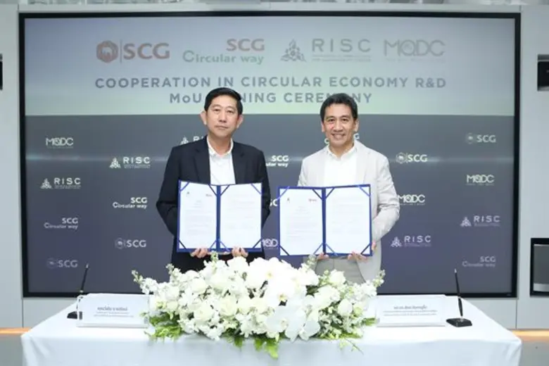 SCG represented by Mr Vichai Rairat, Sust...