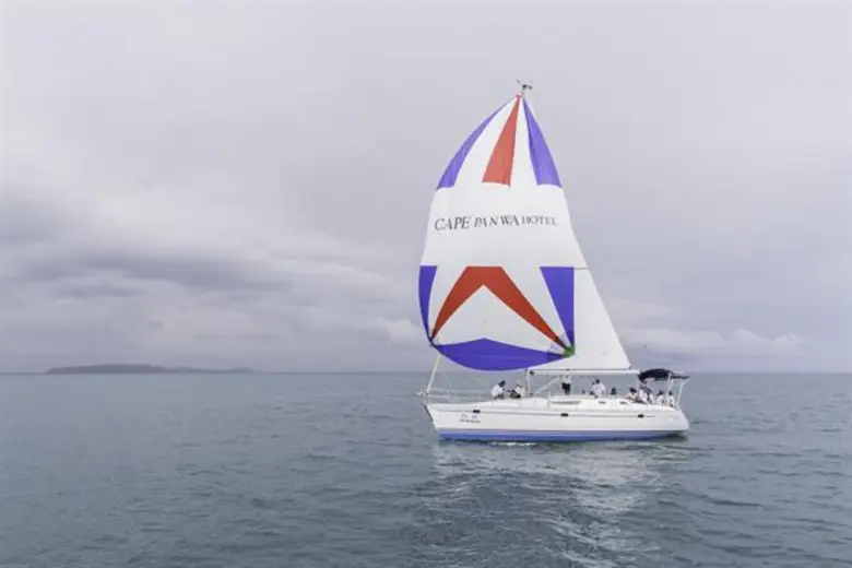 โรงแรมเคปพันวา ภูเก็ต ร่วมกับ บริษัท มีเด...