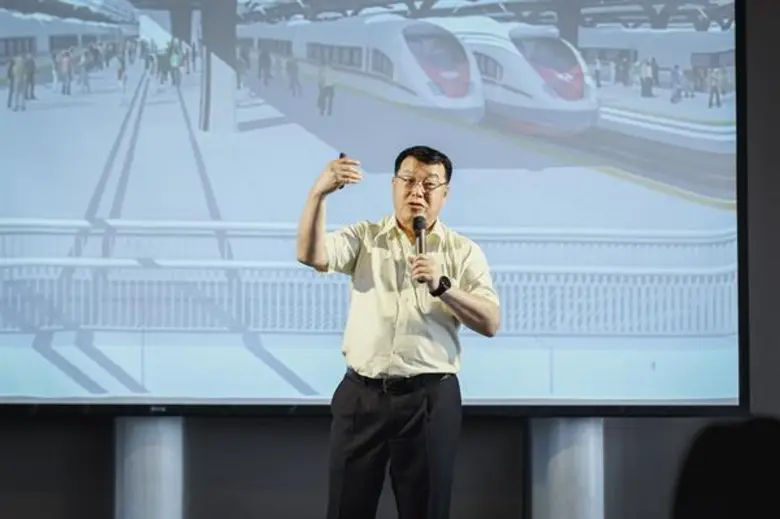 ดร.ไพรินทร์ ชูโชติถาวร รัฐมนตรีช่วยว่าการ...