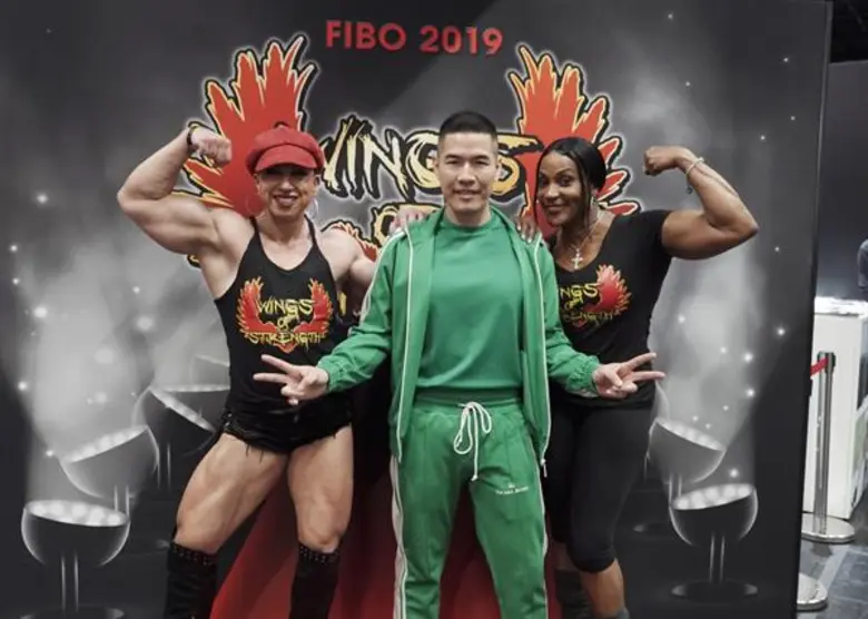 ข่าวซุบซิบ: วู้ดดี้ - วุฒิธร บินตรงไปเยอรมนีดูงาน FIBO 2019 พร้อมเตรียมเซอร์ไพรส์ให้คนสายฟิตได้มาร่วมสนุกกันที่ FIT FEST 2019