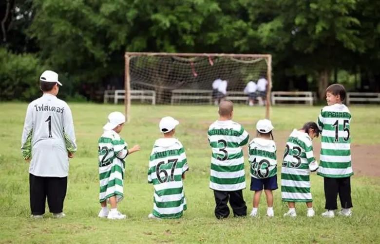 สุดยิ่งใหญ่!!!" สิงห์ นำเสื้อในตำนาน จัดแสดงนิทรรศการเสื้อฟุตบอลครั้งแรกของเอเชีย  “Classic Football Shirts” ขนชุดแข่งดังมาเพียบ