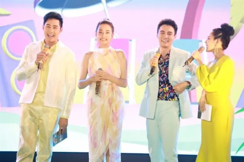 ฟินสยบอากาศร้อน! แฟนๆ กรี๊ดสนั่น ต้อนรับทัพความสนุกจากพระ-นาง ช่อง 7HD และศิลปินชื่อดัง ใน “7สีคอนเสิร์ต ออนทัวร์” จ.ภูเก็ต