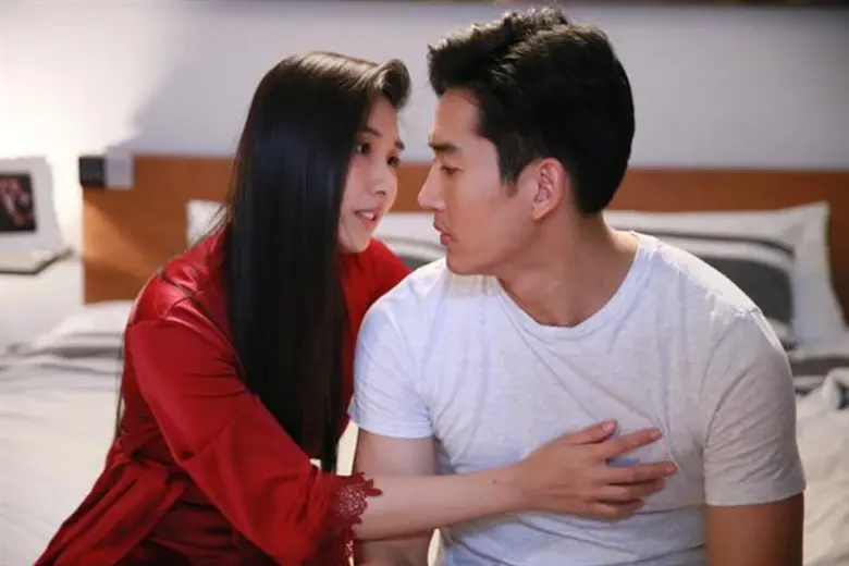 แม้ว่าจะผ่านการแสดงบทเลิฟซีนกอดรัดฟัดเหวี...