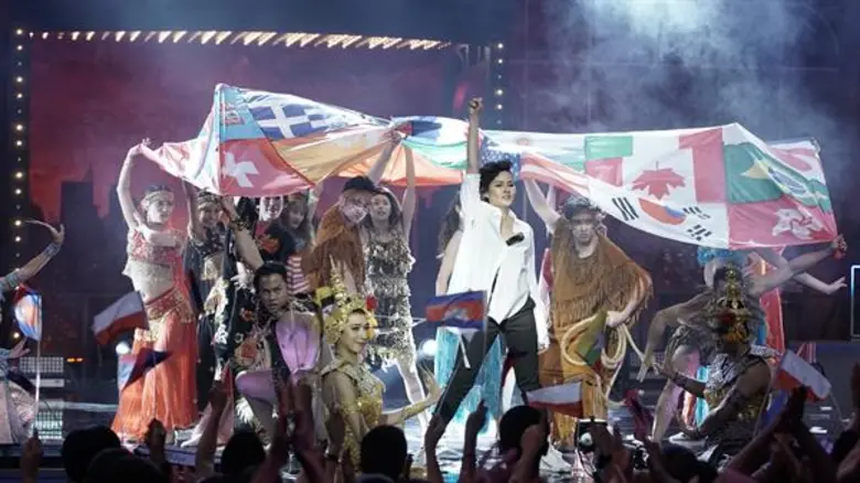 ดุเด็ดเผ็ดมันเบอร์สุด “อ๊อฟ-หญิง” เปิดสังเวียนเดือด!!! ประเดิมรายการ “LIP SYNC BATTLE THAILAND SEASON 2”