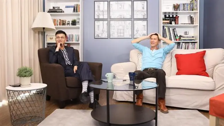 ทีวีไกด์: รายการ  “Loukgolf’s English Room” O/A วันอาทิตย์ที่ 28 เมษายนนี้