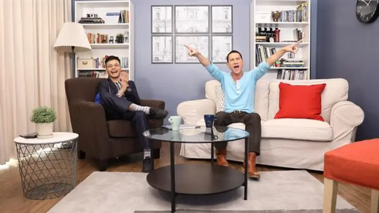 ทีวีไกด์: รายการ  “Loukgolf’s English Room” O/A วันอาทิตย์ที่ 28 เมษายนนี้