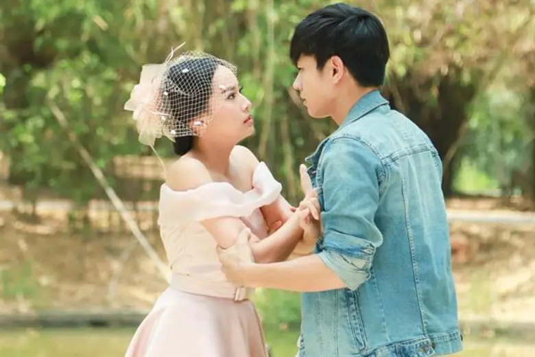 ทีวีไกด์: เรื่องย่อละคร “รักนี้หัวใจเราจอง” ตอนที่ 11-12 ออกอากาศวันพุธที่ 24 เมษายน 2562 - วันพฤหัสที่ 25 เมษายน 2562