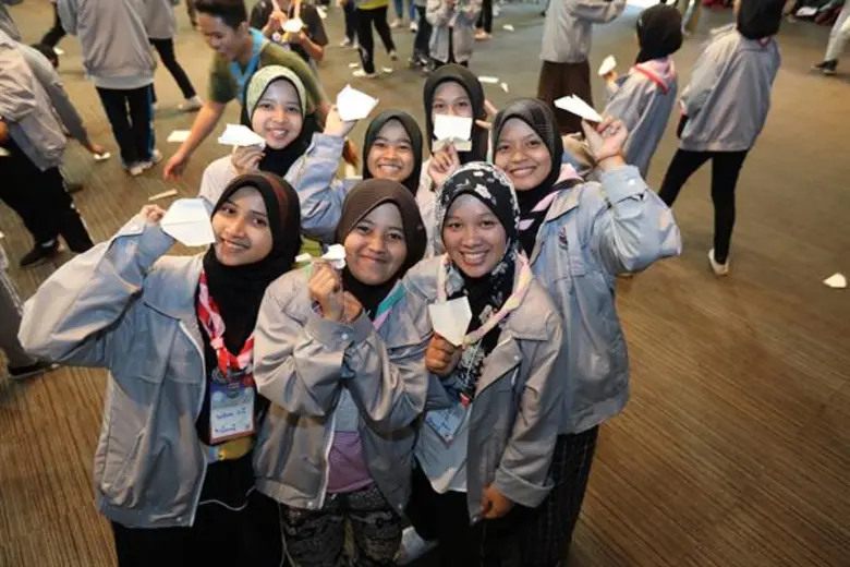 เยาวชนชายแดนภาคใต้ 310 คน และครอบครัวอุปถัมภ์ร่วมอำ...