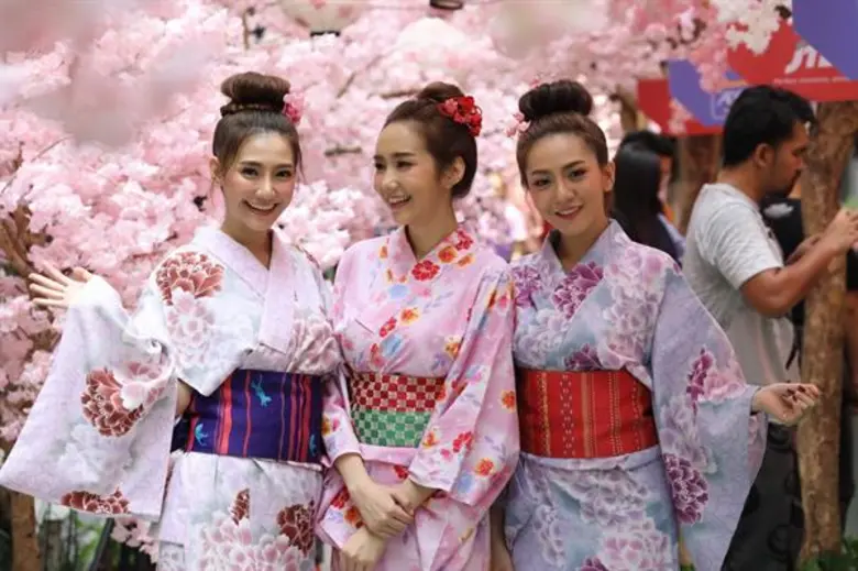 สุดตระการตา! งาน AEON SAKURA MATSURI เนรมิตสวนซากุระกว่า 100 ต้นไว้กลางกรุงยกขบวนสินค้า-อาหาร-ท่องเที่ยวแท้ส่งตรงจากญี่ปุ่น