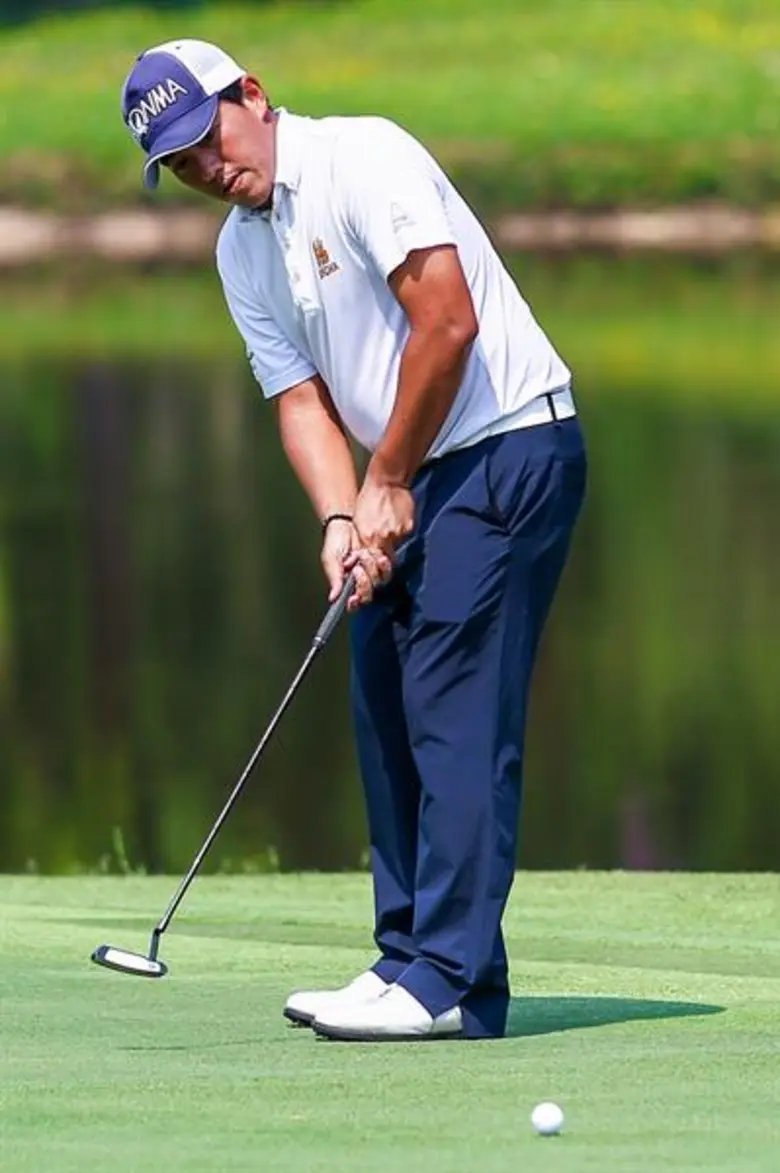 ขวัญชัย-แจ๊ส นำร่วมรอบสองกอล์ฟสิงห์เชียง