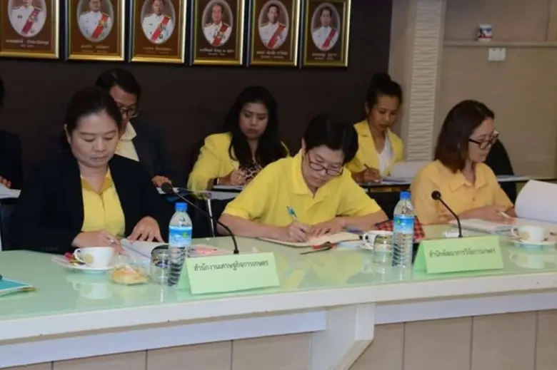 นายลักษณ์ วจนานวัช รัฐมนตรีช่วยว่าการกระทรวงเกษตรแล...