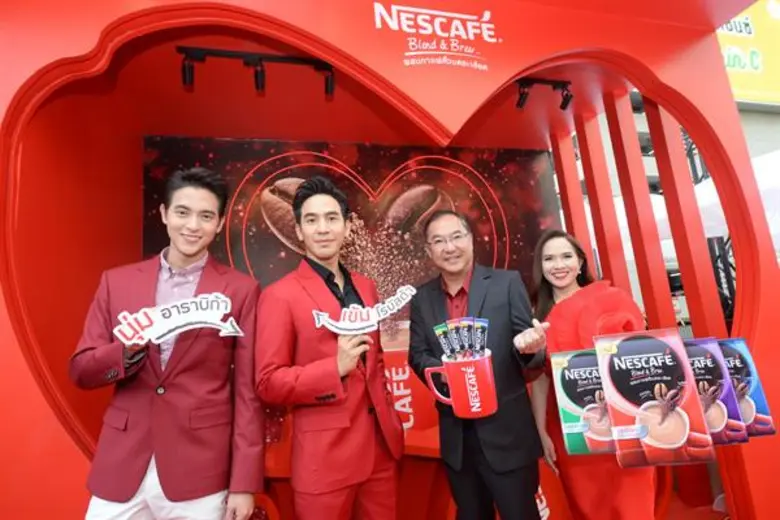 นายวิคเตอร์ เซียห์ ประธานกรรมการและประธาน...