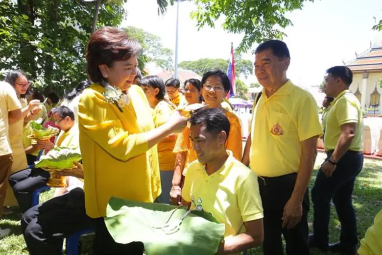 กลุ่มธนาคารไทยพาณิชย์น้อมถวายความจงรักภักดี จัดพิธีบรรพชาอุปสมบทหมู่ ๖๘ รูปเฉลิมพระเกียรติ ถวายเป็นพระราชกุศล เนื่องในโอกาสมหามงคลพระราชพิธีบรมราชาภิเษก พุทธศักราช ๒๕๖๒