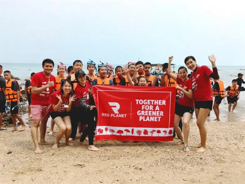 Red Planet Thailand and 80 volunteers fro...
