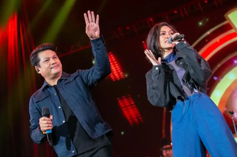 ฮอลล์ ออฟ แฟน : ซันเดย์ อีฟนิ่ง คอนเสิร์ต ซึ้ง สนุก สุดอบอุ่น กับ พลพล แท็กทีม ลาบานูน, แพท-นัท เคลียร์, โอม ค็อกเทล สมการรอคอย