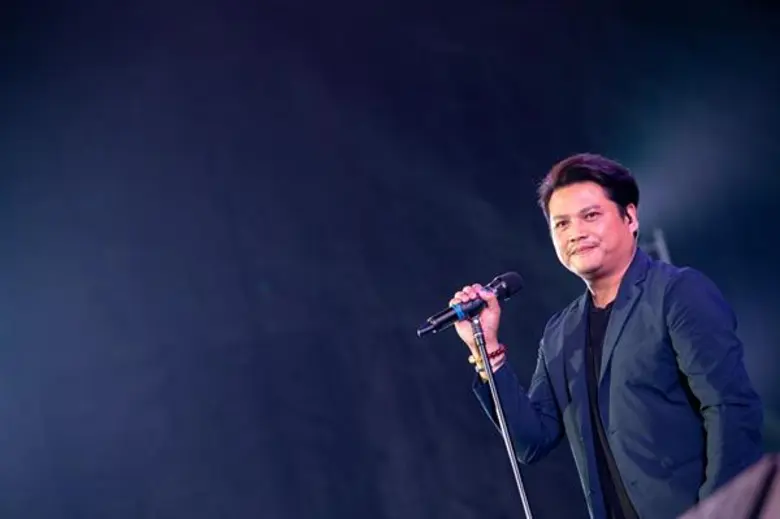 ฮอลล์ ออฟ แฟน : ซันเดย์ อีฟนิ่ง คอนเสิร์ต ซึ้ง สนุก สุดอบอุ่น กับ พลพล แท็กทีม ลาบานูน, แพท-นัท เคลียร์, โอม ค็อกเทล สมการรอคอย