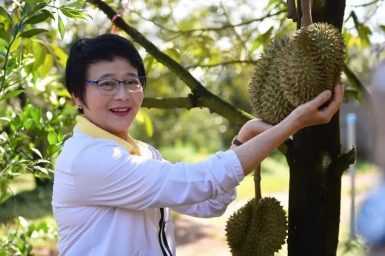 นางสาวจูอะดี พงศ์มณีรัตน์ เลขาธิการสำนักง...