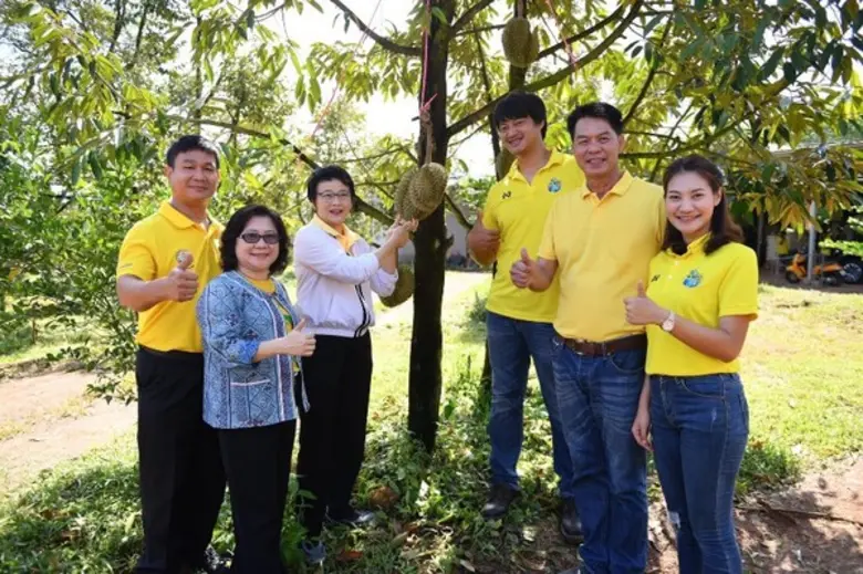 มกอช. ลงพื้นที่เยี่ยมกลุ่มเกษตรกรแปลงใหญ่ทุเรียน ตราด