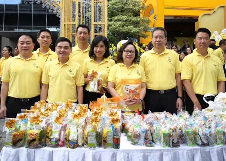 เอไอเอส นำโดยนายสมชัย เลิศสุทธิวงค์ ประธา...